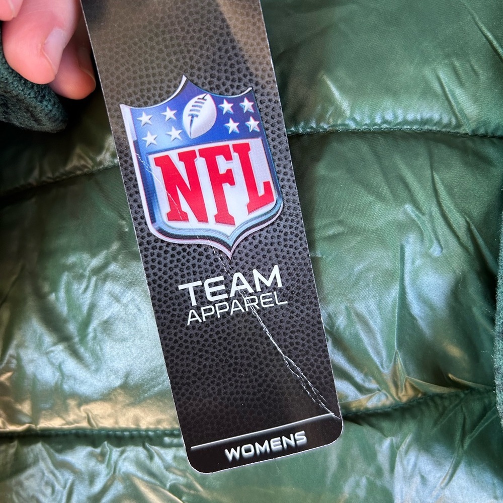 NFL Women's Green Puffer Jacket with Logo - Picture 6 of 15